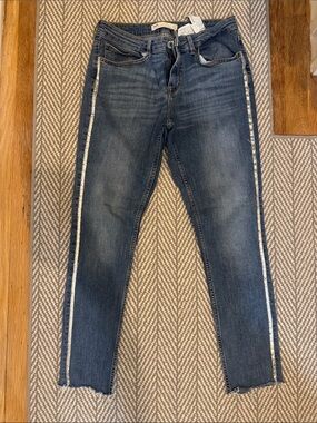 Zara Jeans Slim with Silver Stitching Ankle length